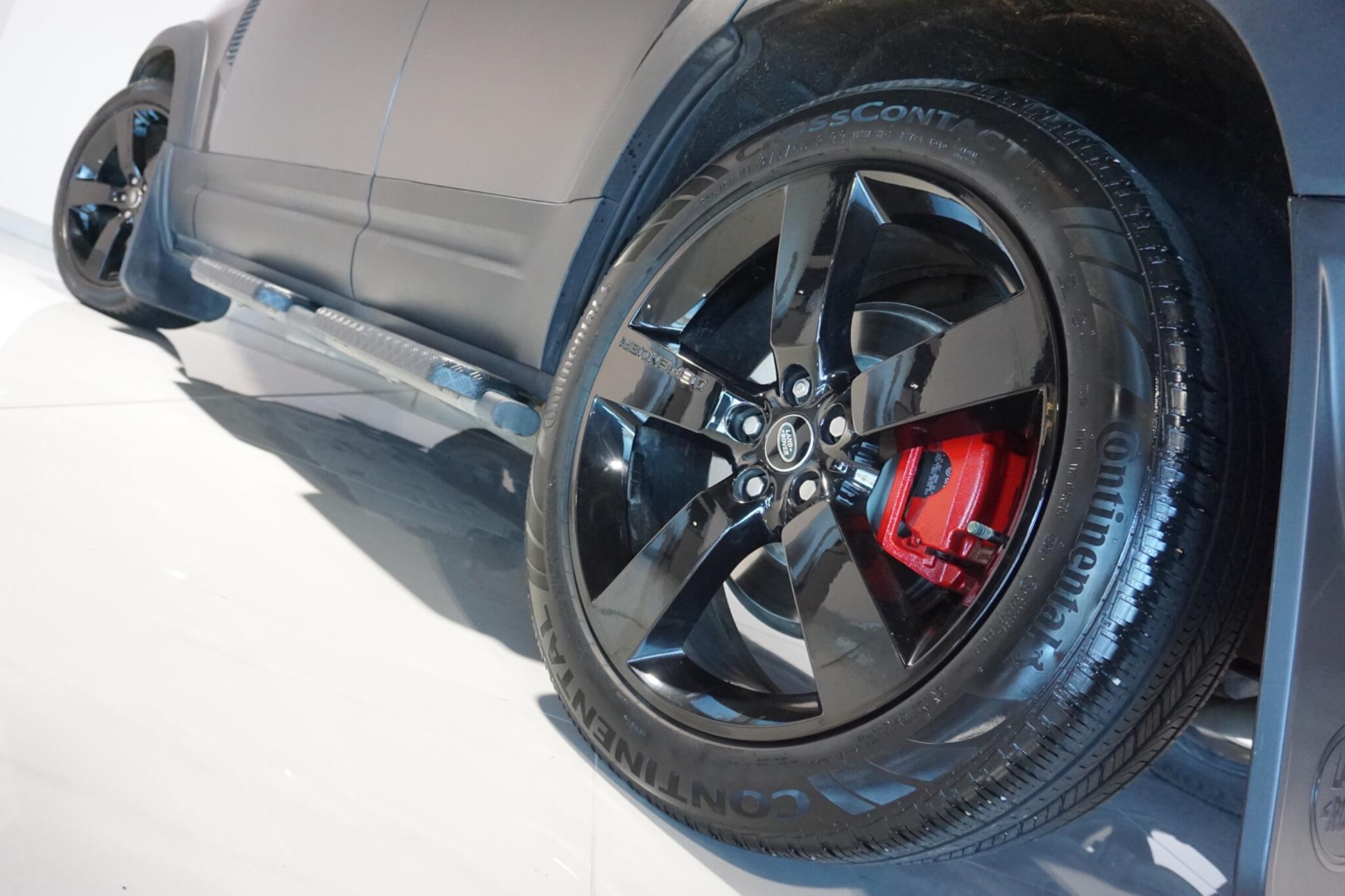 Land Rover Defender 110 3.0 D300 MHEV HSE Hard Top SUV 5dr Diesel Auto 4WD MWB Euro 6 (s/s) (300 ps)